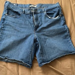 Levi’s classic shorts